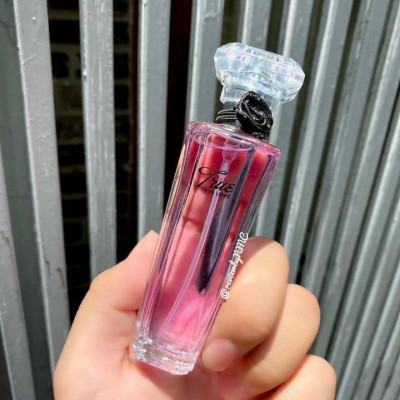 Dụng cụ làm đẹp  trang điểm cho bạn gái Sét 3 chai  nước hoa  thủy tinh nữ cao cấp 25ml / 1c , hộp đựng sang trọng ,lịch sự  có thể dùng làm quà tặng