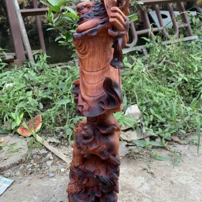 Tượng đạt ma sư tổ bằng gỗ hương làm mầu giả cổ kt 50×17×9cm