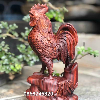 Tượng con gà trống phong thủy bằng gỗ trắc kt cao 20cm  
