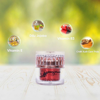 Kem Dưỡng Da FACE CREAM 30g Quyên Lara, Kem Dưỡng Và Tái Tạo Da Giúp Trắng Da, Mờ Thâm, Nám, Tàn Nhang, Dưỡng Da Săn Chắc, Ngăn Ngừa Lão Hóa, Trắng Hồng Tự Nhiên
