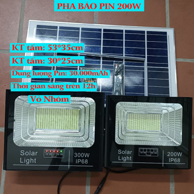 Đèn pha năng lượng mặt trời báo pin 300W (BÁO PIN)