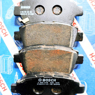 Bộ Bố Thắng Bosch Trước-Sau Toyota Vios (2003-2007) Altis (2004-2008)