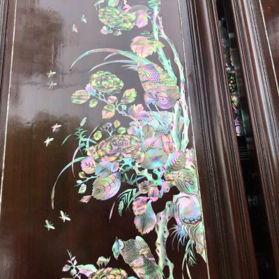 Bộ tranh gỗ gụ kết hợp khảm ốc đỏ tích, tứ quý bốn mùa trong ,xuân ,hạ, thu ,đông ,và được làm mầu mận chín giả cổ kt 30×107cm + ván khung dầy tổng  4cm 