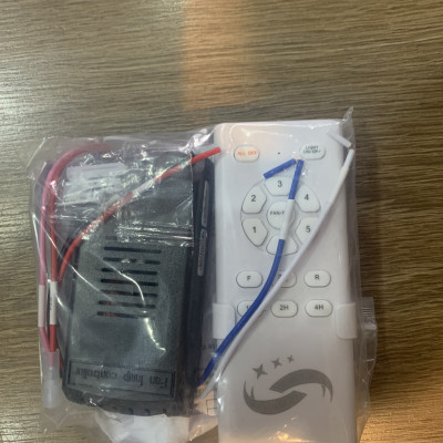 Quạt trần có đèn trang trí, động cơ DC tiết kiệm điện thế hệ mới, có điều khiển từ xa