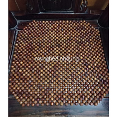 Tấm đệm lót nghế văn phòng bằng chuỗi hạt gỗ hương kt mặt vuông 45x45cm 