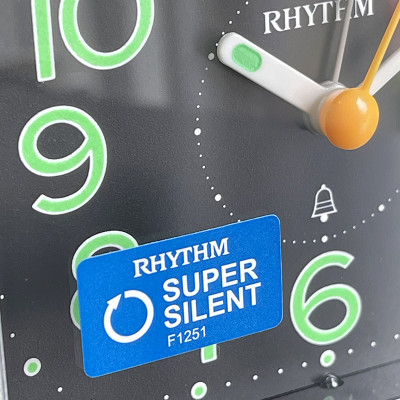 Đồng hồ Rhythm CRA839WR02 Kt 12.6 x 10.1 x 6.0cm, 195g Vỏ nhựa