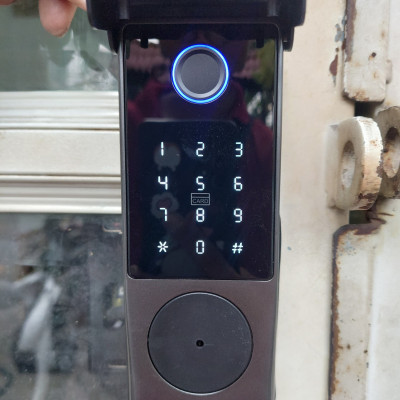 Khóa cửa thông minh chống nước G04.1M - 1 Mặt vân tay bên ngoài bên trong núm vặn ( Hàng nhập khẩu)