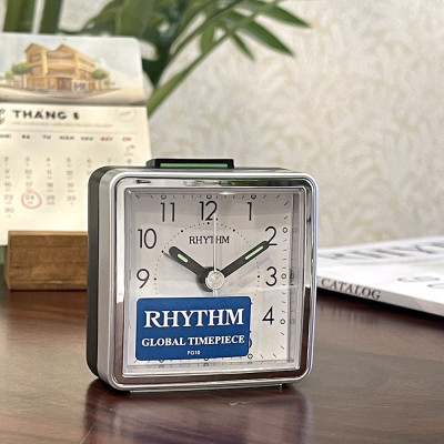 Đồng hồ Rhythm CRE210NR19. Kt 5.7 x 5.7 x 3.3cm, 55g Vỏ nhựa. Dùng Pin.