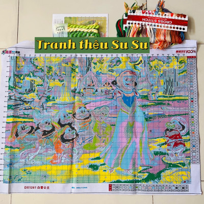 Tranh thêu kín Bạch tuyết và 7 chú lùn, kích thước 90 x 66 cm