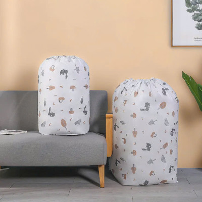 Túi Đựng Chăn Màn Quần Áo Đa Năng Chống Ẩm Xuất Nhật Cỡ Lớn Có Dây Rút (Họa tiết ngẫu nhiên)- Henrysa