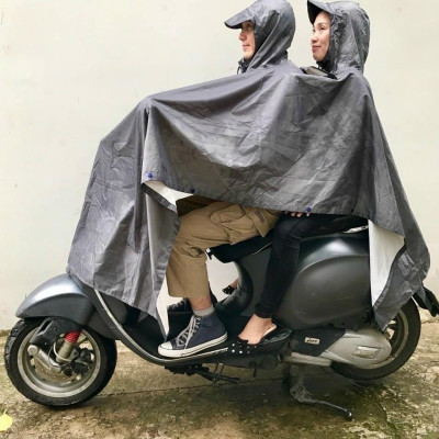 Áo mưa cánh dơi 2 đầu chất liệu vải dù siêu dày dặn, có túi đựng dễ bảo quản, màu sắc giao ngẫu nhiên