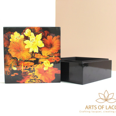 Hộp Lưu Niệm Sơn Mài Họa Tiết Hoa Sen Vàng