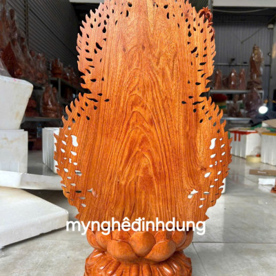 Tượng phật địa tạng vương bồ tát bằng gỗ  hương đá cao 50x25cm +lá chắn hào quang  cao tổng 65cm