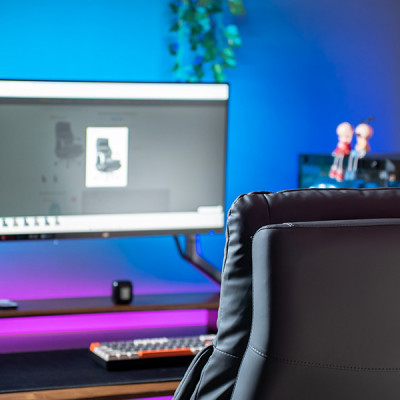 Ghế giám đốc Nghiafurniture Master Pro 02, Da bò, Thiết kế công thái học, tích hợp pin, sạc usb