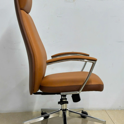 Ghế ngồi làm việc dành cho Sếp nữ CM4497-P Nội thất Capta Ghế xoay văn phòng nệm da PU cao cấp gật gù chân thép mạ cao tại tp hcm 