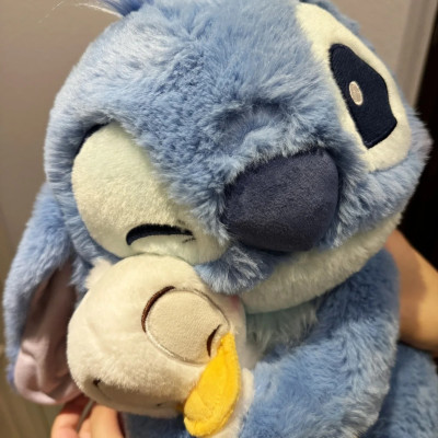 Thú nhồi bông Stitch ôm vịt đáng yêu - Size 22cm - Gồm 1 Stitch và Một Bé Vịt Rời Cute