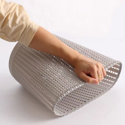 Giỏ Nhựa Giả Mây Đựng Đồ Dùng, Vật Dụng Đa Năng ( Tặng kèm túi quà tặng nhỏ ) - màu ngẫu nhiên - 20 x 25cm