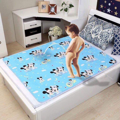 Tấm Lót Chống Thấm Xuất Nhật Cho Bé Kích Thước 80cm x 120cm - Hàng Chính Hãng