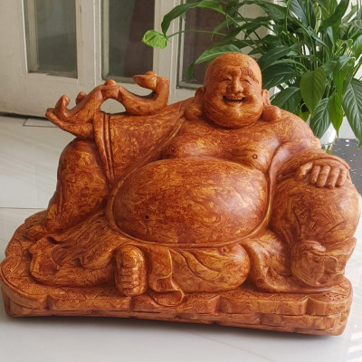 Tượng Di Lặc Gỗ Ngồi Cầm Như ý Bao tiền Kích thước Ngang 40cm x Cao 29cm x Sâu 22cm Anh Chị trưng phòng khách nhà công ty may mắn ạ