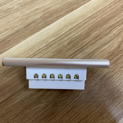 Công tắc cảm ứng thông minh Evismart, mặt kính cường lực viền nhôm, 4 nút bấm, màu trắng hoặc đen, sử dụng sóng zigbee, điều khiển từ xa qua app Tuya - Màu Trắng