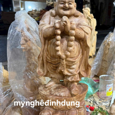 Tượng phật di lặc chúc phúc bằng gỗ ngọc Am thơm nức cao 60x23x14cm 