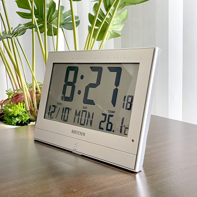 Đồng hồ Rhythm LCW018NR19 – KT 27.8 x 18.8 x 3.2cm /. 618g. Vỏ nhựa. Dùng Pin.