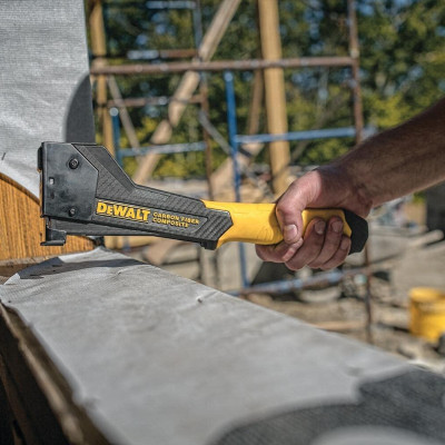 BÚA ĐÓNG ĐINH GIM SỢI CARBON DEWALT DWHT75900-0 - HÀNG CHÍNH HÃNG