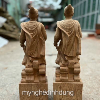 TƯỢNG TRẦN QUỐC TUẤN TRẦN HƯNG ĐẠO VƯƠNG BẰNG GỖ NGỌC AM THƠM NỨC KT 50×16×15CM 