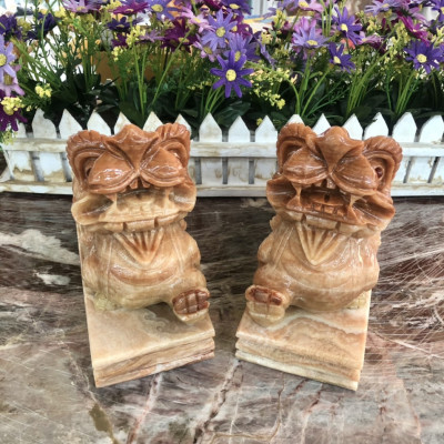 Cặp Tỳ Hưu phong thủy đá cẩm thạch vân gỗ có đế - Dài 20 cm