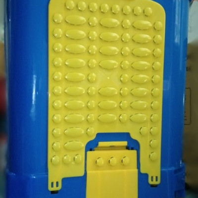 MÁY PHUN THUỐC TRỪ SÂU - BÌNH PHUN THUỐC CHẠY ĐIỆN 20 LÍT DEWOO DW-20C ( HÀNG CHÍNH HÃNG)