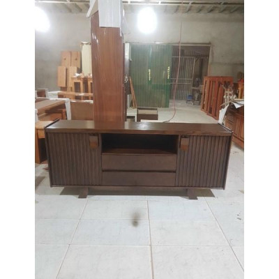 Kệ TiVi gỗ sồi hai màu óc chó và xoan đào.