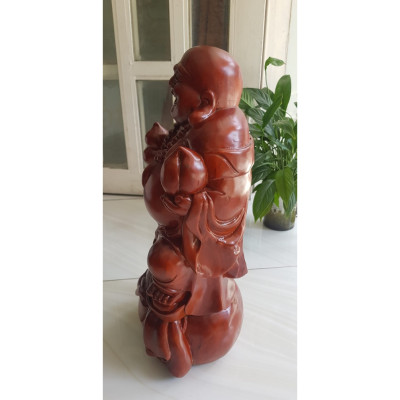 Tượng Di Lặc Đứng bao tiền to tay cầm hồ lô và quả đào cười tươi vui vẻ Cao 50cm x ngang 22cm x Sâu 19cm chất liệu gỗ gõ mật Anh Chị trưng phòng khách nhà, công ty, Cửa Hàng, trên bàn thờ Thần Tài đẹp may mắn, vui vẻ tài Lộc cả năm nhe ạ