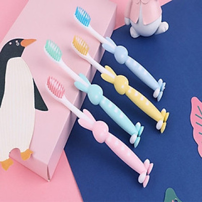 Đồ dùng Sản phẩm dụng cụ vệ sinh -Set  4 bàn chải đánh răng hình thú cho bé có đế hít ,nhiều màu ,phù hợp cho bé dưới 10 tuổi