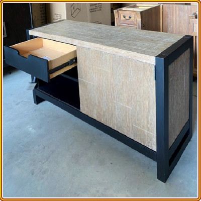 Kệ tivi cửa lùa Tundo màu gỗ 142.2 x Sâu 46 x Cao 63.5 cm