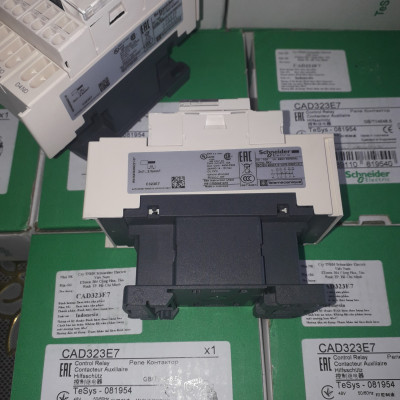 Khởi động từ 3P 10A 220/380VAC coil 48Vac - CAD32 Schneider | Chính hãng |