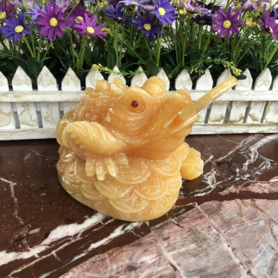 Tượng Cóc Ba Chân, Cóc Ngậm Tiền, Thiềm Thừ phong thủy chiêu tài lộc đá ngọc hoàng long - Dài 15 cm