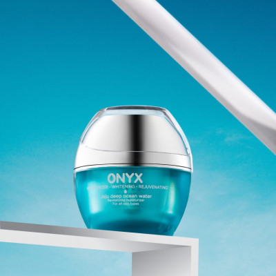 Kem Dưỡng Ẩm ONYX Giúp Làm Trắng Da, Đều Màu Da, Ngăn Ngừa Vết Nám Và Sẹo Mụn