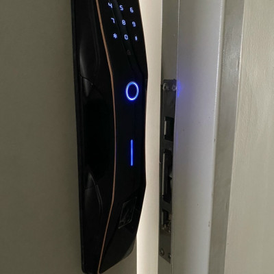 Khóa vân tay thông minh tự động DEMAX SL668 BL