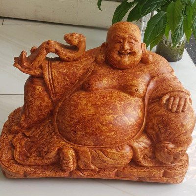 Tượng Di Lặc Gỗ Ngồi Cầm Như ý Bao tiền Kích thước Ngang 40cm x Cao 29cm x Sâu 22cm Anh Chị trưng phòng khách nhà công ty may mắn ạ