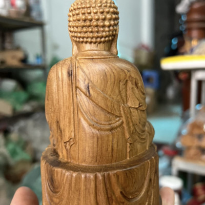 Tượng phật adi đà bằng gỗ bách xanh kt cao 15×9×9cm 