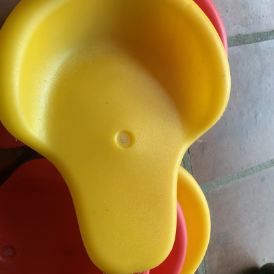 ghế bập bênh ngoài trời cho truờng mần non