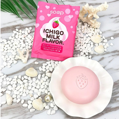 Xà Phòng Tắm Dưỡng Da Trắng Sáng Chiết Xuất Từ Sữa Và Dâu Tây Pelican Petit Berry Soap Strawberrry Milk (80 G)