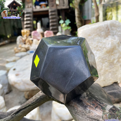 Đá phong thủy 12 mặt để bàn mệnh Mộc NHA SAN QC1200 Mang tài lộc, may mắn cho gia chủ - 1.2 Kg (ĐK: 10cm)