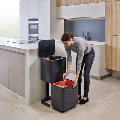 Thùng rác 2 ngăn Joseph Joseph 30065 Totem Compact 40L Hàng chính hãng