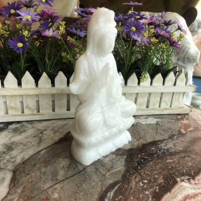 Tượng Phật Bà Quan Thế Âm Bồ Tát ngồi đài sen cầu bình an đá cẩm thạch trắng - Cao 20 cm