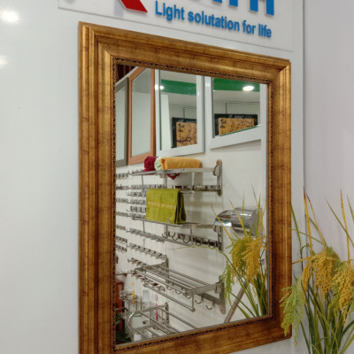 Gương soi Kibath khung màu vàng đồng bảng 8 phân KT 60x80 cm, KB-130