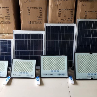 Đèn Năng Lượng Mặt Trời 200W- Đèn Chống Lóa 200W  | Sản phẩm sử dụng 100% năng lượng mặt trời, có điều khiển từ xa tiện lợi và thông minh