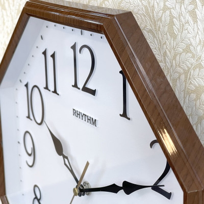 Đồng hồ treo tường Nhật Bản Rhythm CMG614NR06- Kt 30.0 x 30.0 x 4.2cm, trọng lượng 636g. Vỏ nhựa, dùng PIN.