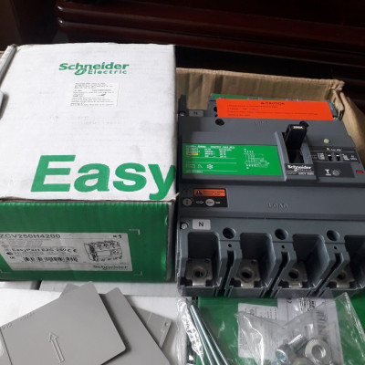 | CHÍNH HÃNG | Cầu dao EZCV250H4200 Schneider bảo vệ dòng rò 4P 200A - Icu 36kA, có chỉnh dòng rò
