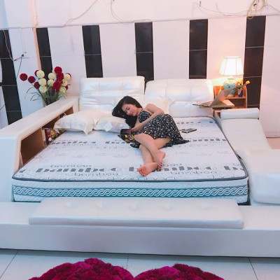 Giường massage tích hợp thành sách và các hộc chứa đồ thông minh Juno Sofa